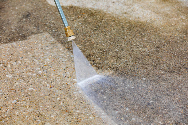 Best Sign and Awning Cleaning  in Forestville, OH